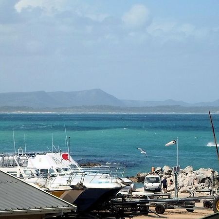 After8 B&B Kleinbaai ภายนอก รูปภาพ